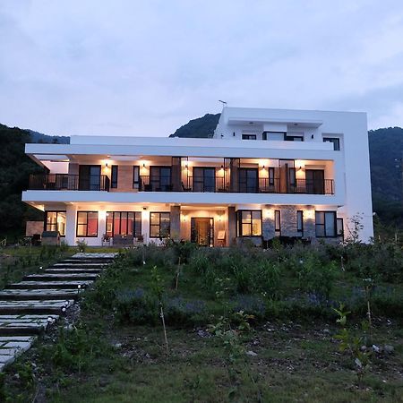 Moonlit Seaview Homestay Donghe Zewnętrze zdjęcie